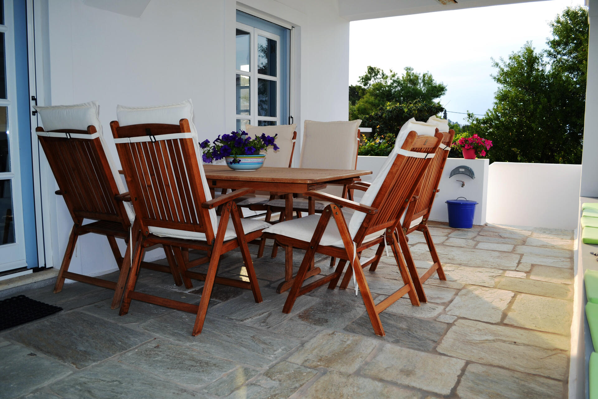 Villa photo 3