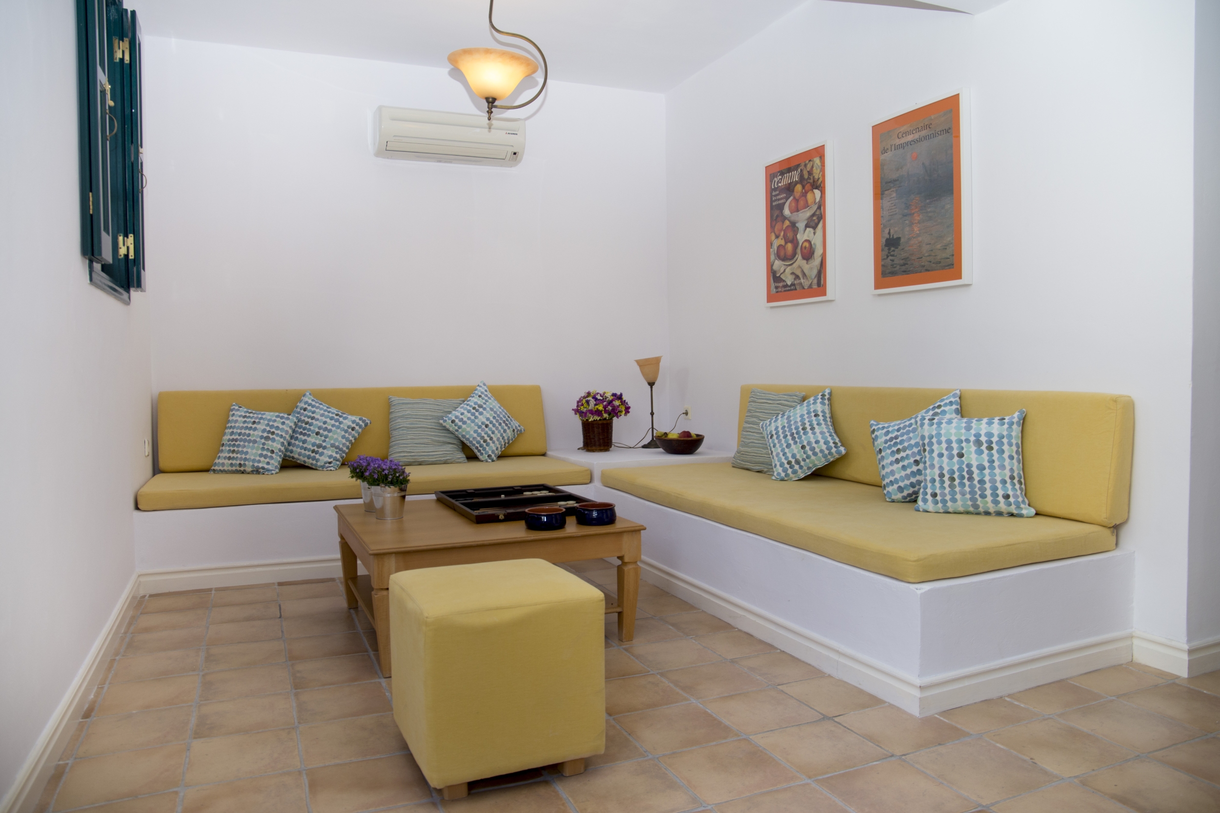 Villa photo 1